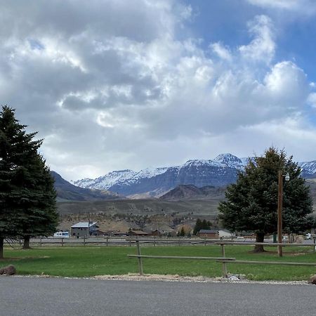 Green Creek Inn And Rv Park Wapiti Extérieur photo