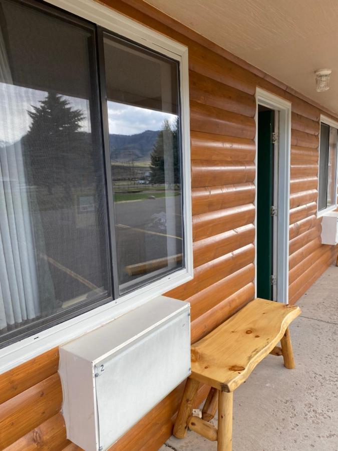 Green Creek Inn And Rv Park Wapiti Extérieur photo