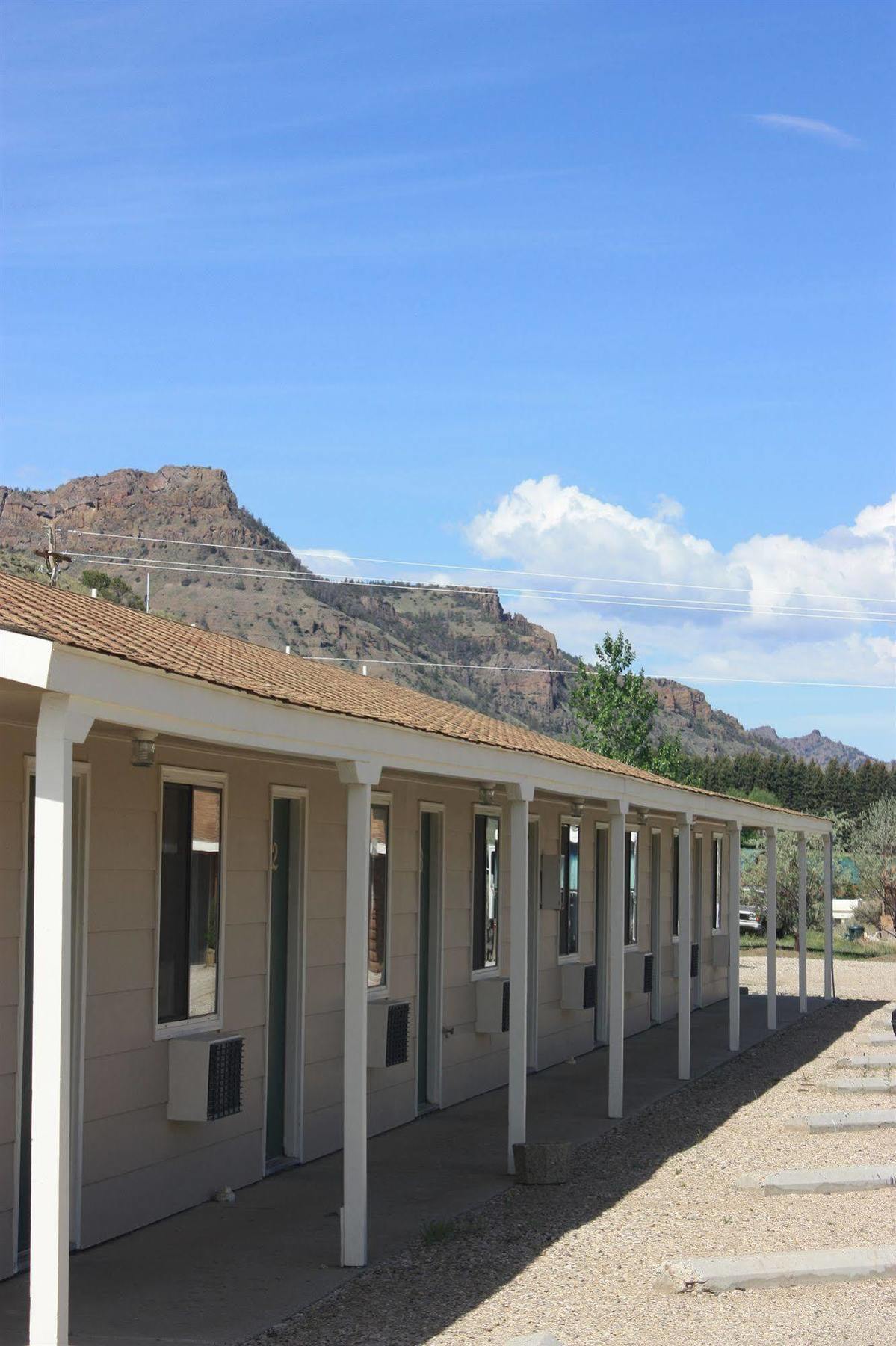 Green Creek Inn And Rv Park Wapiti Extérieur photo