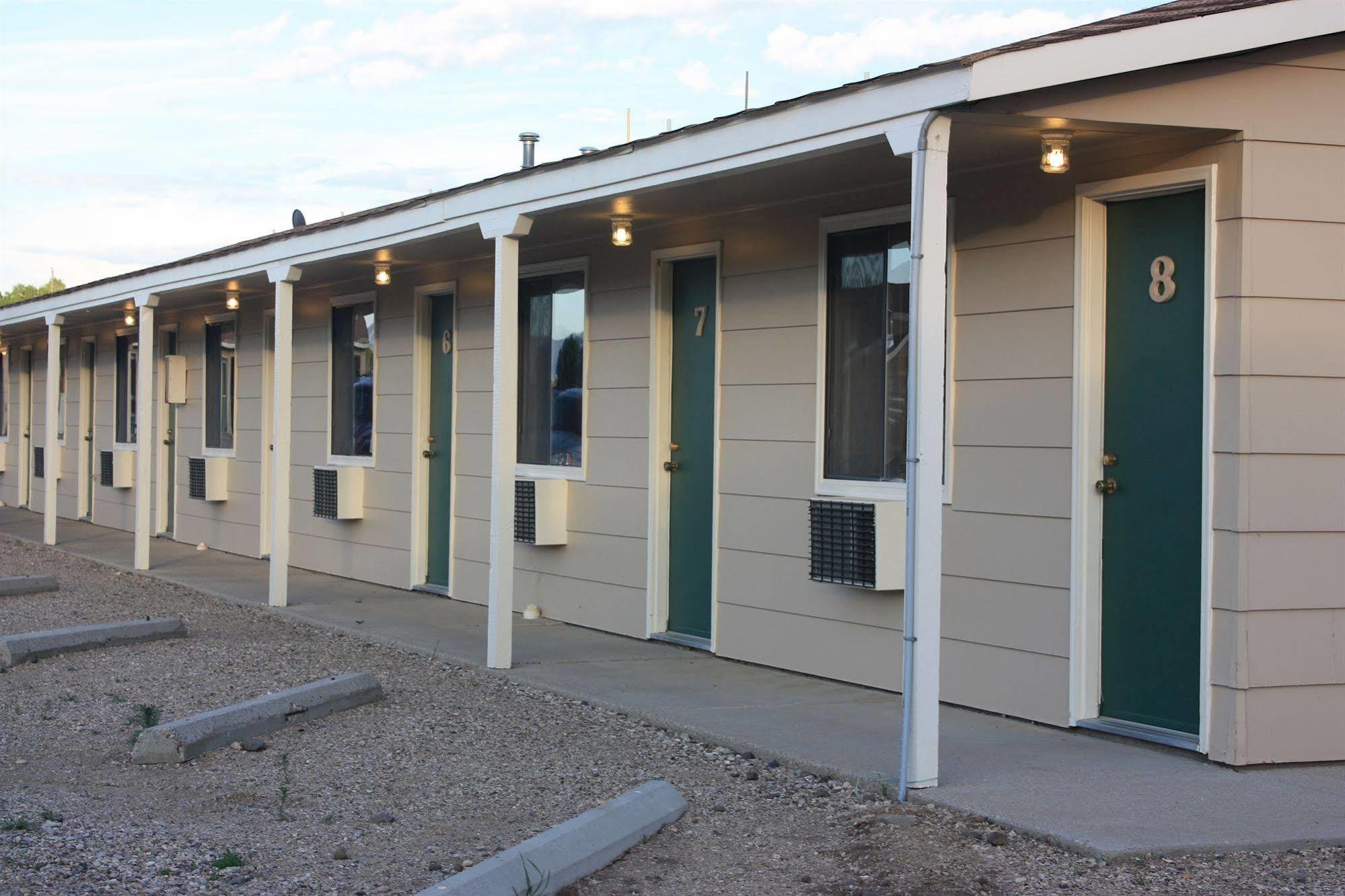 Green Creek Inn And Rv Park Wapiti Extérieur photo