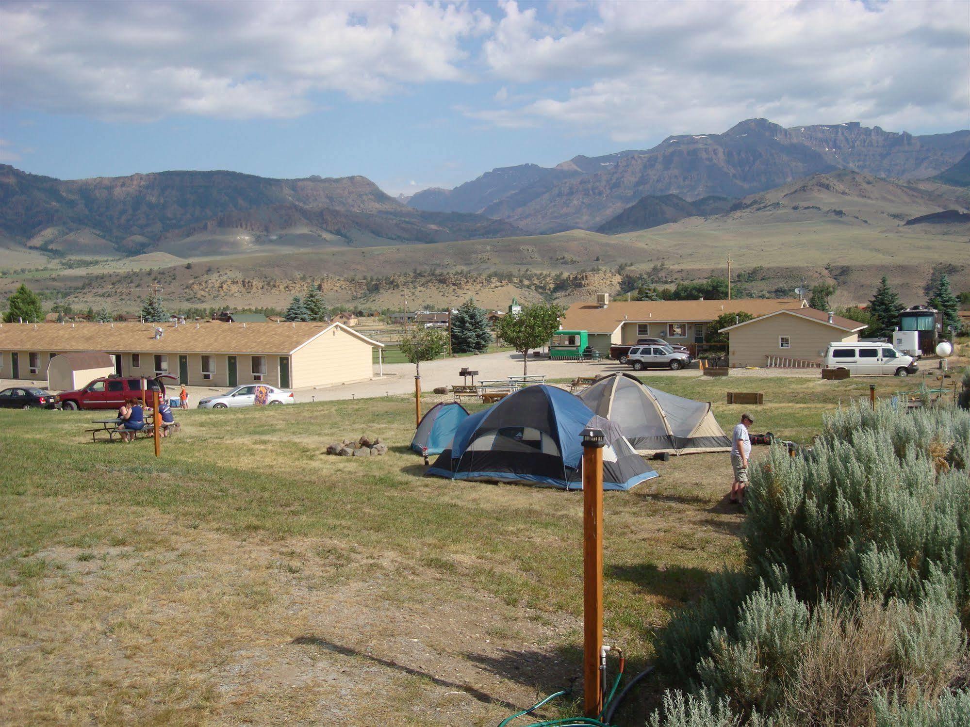 Green Creek Inn And Rv Park Wapiti Extérieur photo
